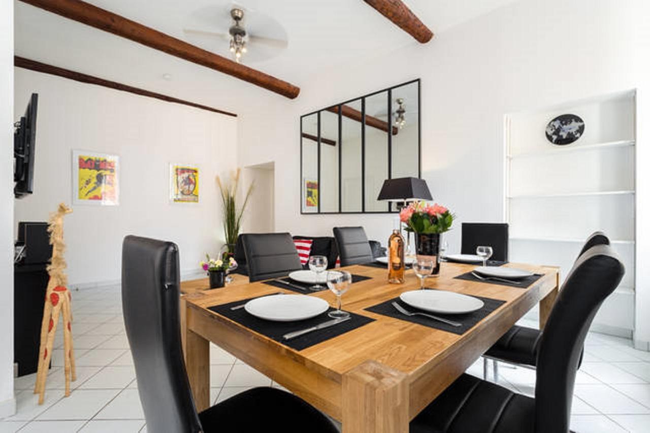 Ste Reparate F4 Moderne, Design, Place Rossetti, Heart Old Town Apartment