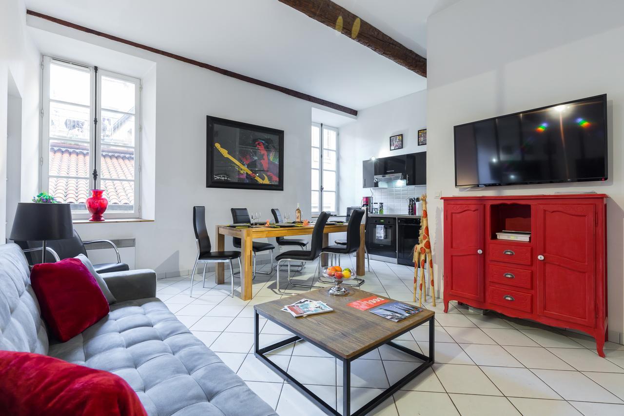Ste Reparate F4 Moderne, Design, Place Rossetti, Heart Old Town Apartment