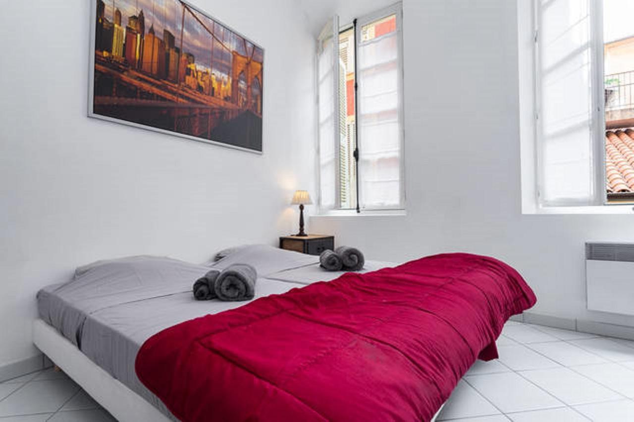 Ste Reparate F4 Moderne, Design, Place Rossetti, Heart Old Town Apartment