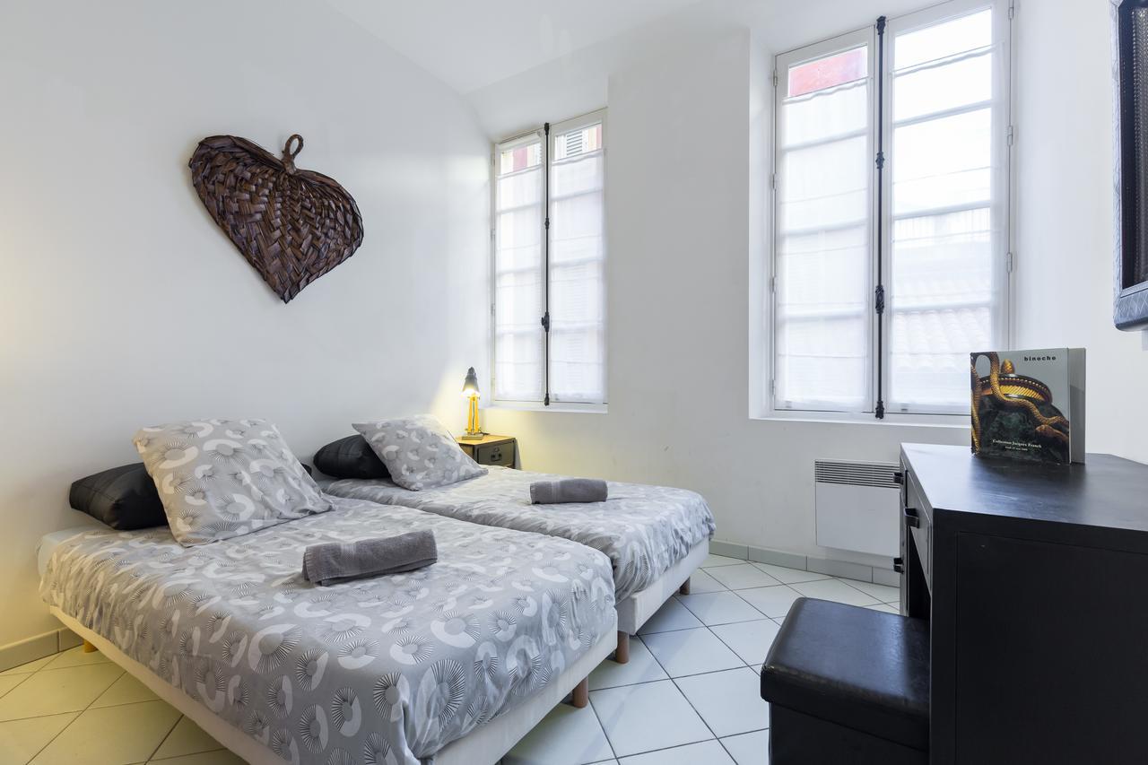 Ste Reparate F4 Moderne, Design, Place Rossetti, Heart Old Town Apartment